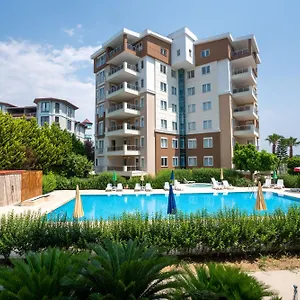 River Park Lara Apart Otel